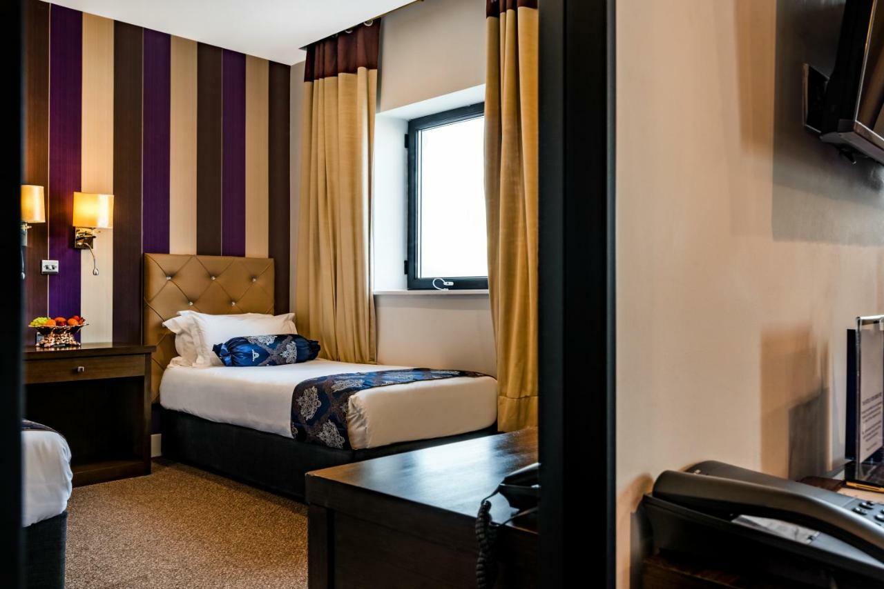 Grand Sapphire Hotel & Banqueting Croydon Ngoại thất bức ảnh